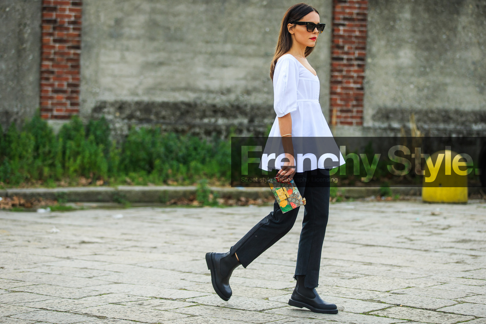 atmosphere details, AUTUMN WINTER 2016-2017, AW 16-17, black boots, black pants, brown bag, chelsea boots, céline, evangelie smyrniotaki, FALL WINTER 2016-2017, fashion week, flower, frenchystyle, full length, FW, FW 16-17, gucci, horizontal, jonathan paciullo, leather boots, LFW, LONDON, MENSWEAR, printed bag, street style, sunglasses, trousers, white shirt, white top