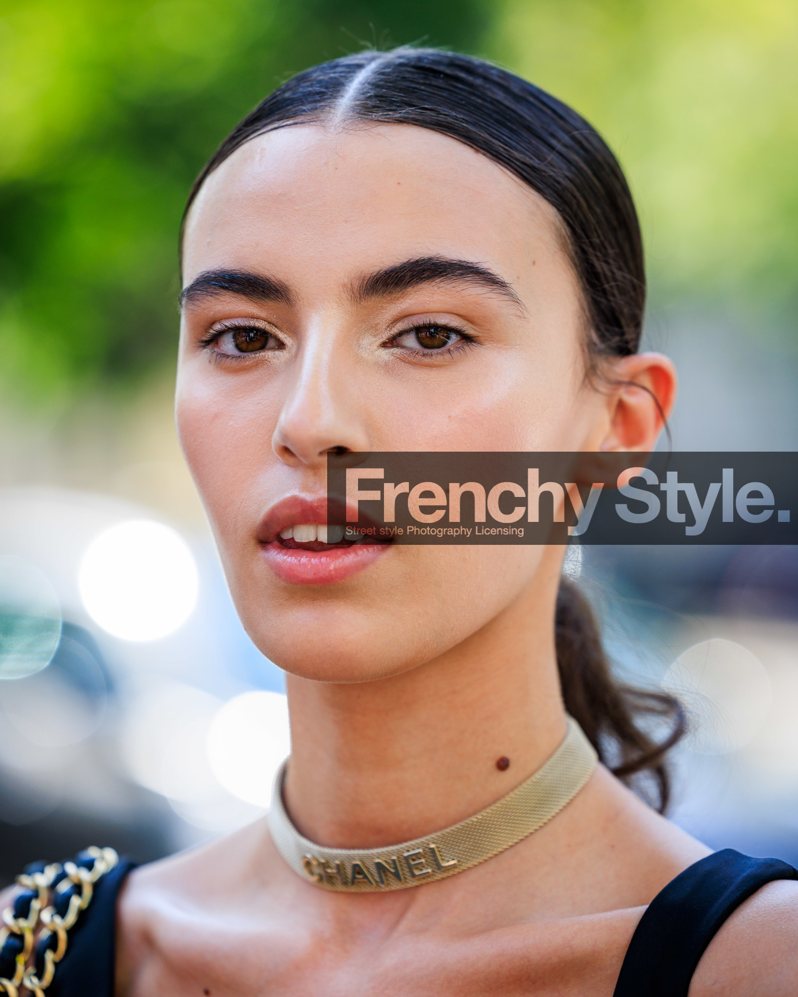 fashion week, frenchystyle, FW, jonathan paciullo, street style, PFW, PARIS, FW 23-24, FALL WINTER 2023-2024, AUTUMN WINTER 2023-2024, HAUTE COUTURE, vertical, atmosphere details, detail