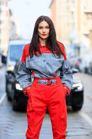 belt, black and white, graphic jacket, graphic shirt, grey shirt, printed jacket, printed shirt, red pants, trousers, fashion week, frenchystyle, FW, jonathan paciullo, street style, MFW, MILAN, AUTUMN WINTER 2019-2020, AW 19-20, FALL WINTER 2019-2020, FW 19-20, vertical, atmosphere details, detail