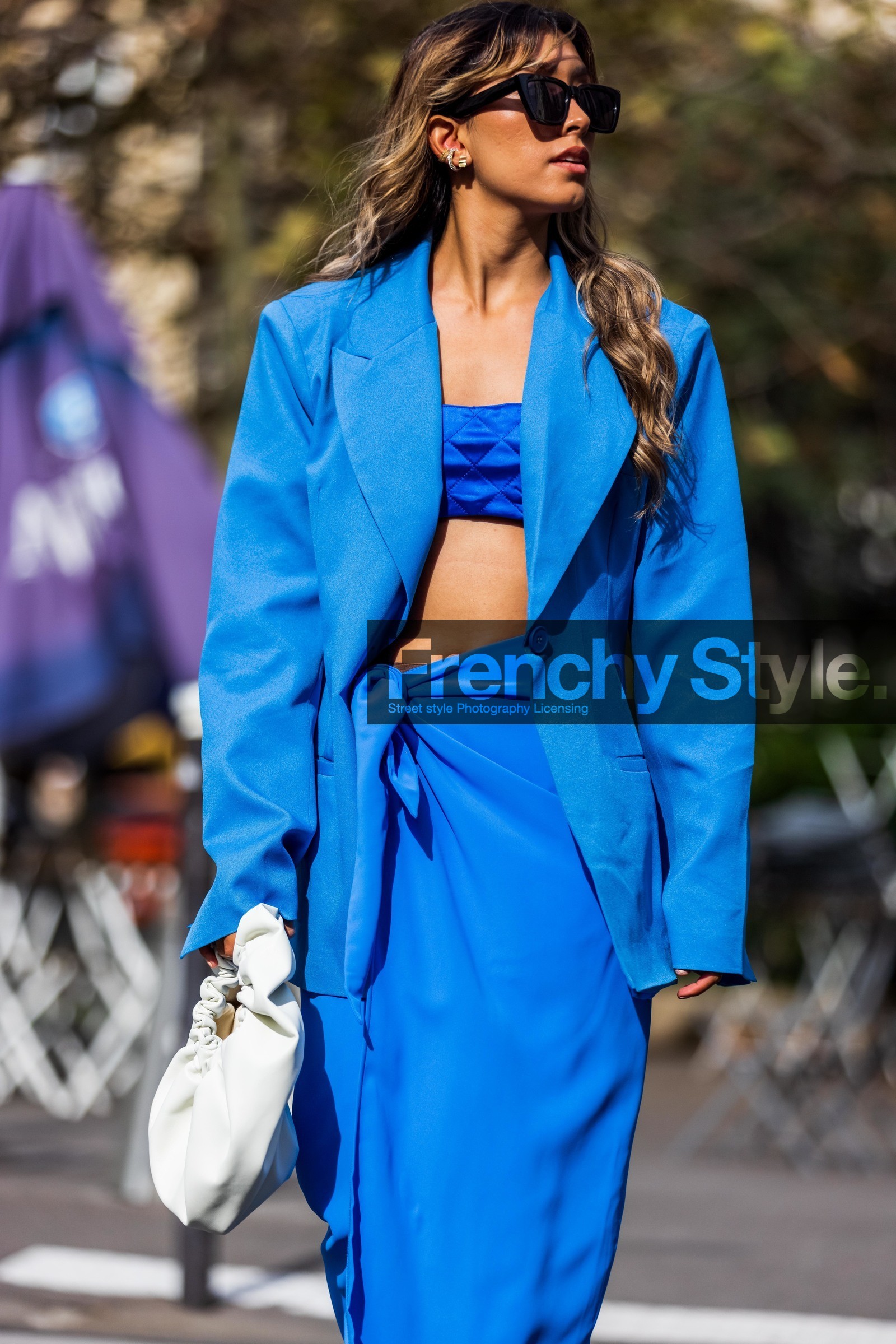 bag, black sunglasses, blazer, blue bra, bra, color, leather bag, long skirt, quilted top, skirt, sunglasses, white bag, wrap skirt, street style, jonathan paciullo, FW, frenchystyle, fashion week, PFW, PARIS, SPRING SUMMER 2022, SS 22, vertical, atmosphere details