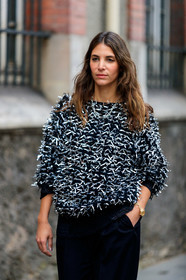 jen wonders, black pants, black pullover, silvered pullover, golden watch, rolex watch, fringe pullover, fashion week, frenchystyle, FW, jonathan paciullo, street style, PFW, PARIS, vertical, atmosphere details, detail