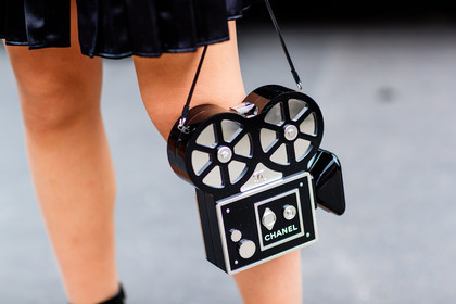 atmosphere details, AUTUMN WINTER 2016-2017, AW 16-17, black bag, chanel, detail, FALL WINTER 2016-2017, fashion week, frenchystyle, fun bag, FW, FW 16-17, graphic bag, HAUTE COUTURE, horizontal, jonathan paciullo, MENSWEAR, PARIS, PFW, street style