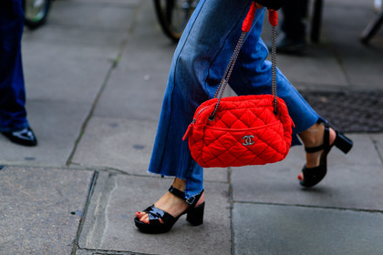 atmosphere details, black sandals, blue denim, chanel, denim pants, detail, fashion week, frenchystyle, FW, high heels, horizontal, jeans, jonathan paciullo, leather shoes, LFW, LONDON, red bag, SPRING SUMMER 2017, SS 17, street style, trousers, varnished leather shoes, woman