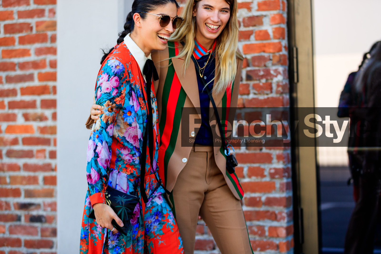 atmosphere details, black bag, blazer, blue top, brown jacket, brown pants, brown suit, caroline issa, detail, fashion week, floral, flowers, frenchystyle, FW, graphic jacket, graphic pants, graphic skirt, gucci, horizontal, jonathan paciullo, leather bag, MFW, MILAN, multicolor dress, printed jacket, printed pants, printed skirt, red dress, SPRING SUMMER 2018, SS 18, street style, sunglasses, trousers, veronika heilbrunner