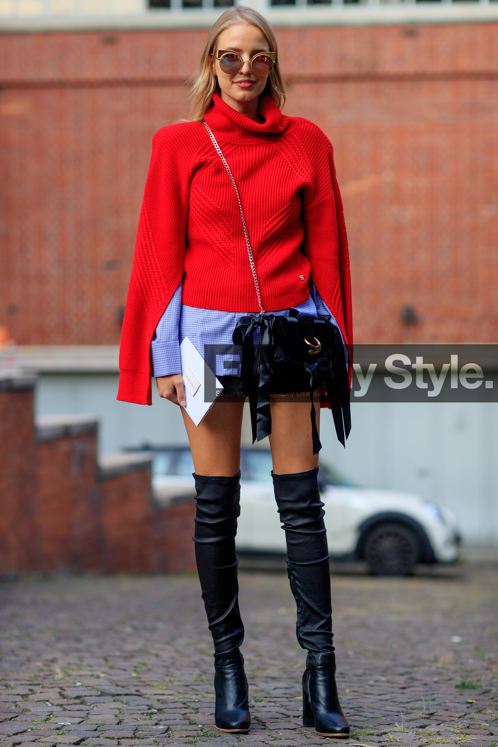 black bag, black shoes, blue shirt, fashion week, frenchystyle, full length, FW, high boots, high heels, jonathan paciullo, leather bag, leather shoes, MFW, MILAN, red sweater, SPRING SUMMER 2018, SS 18, street style, sunglasses, vertical