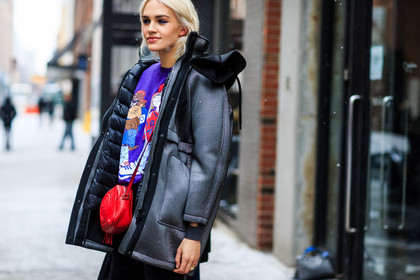anastasia eremenko, atmosphere details, AUTUMN WINTER 2016-2017, AW 16-17, cartoon, detail, fashion week, frenchystyle, FW, FW 16-17, grey, grey coat, grey jacket, gucci, horizontal, jonathan paciullo, leather bag, model, NEW YORK, NYFW, printed sweater, purple, purple sweater, red, red bag, sportswear, street style, streetwear, woman