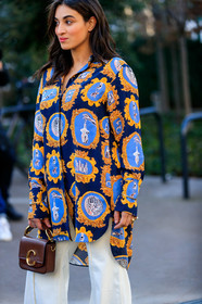 blue shirt, brown bag, camélia jordana, chloé, leather bag, printed shirt, trousers, white pants, PARIS, PFW, street style, jonathan paciullo, FW, frenchystyle, fashion week, AUTUMN WINTER 2019-2020, AW 19-20, FALL WINTER 2019-2020, FW 19-20, vertical, atmosphere details, detail