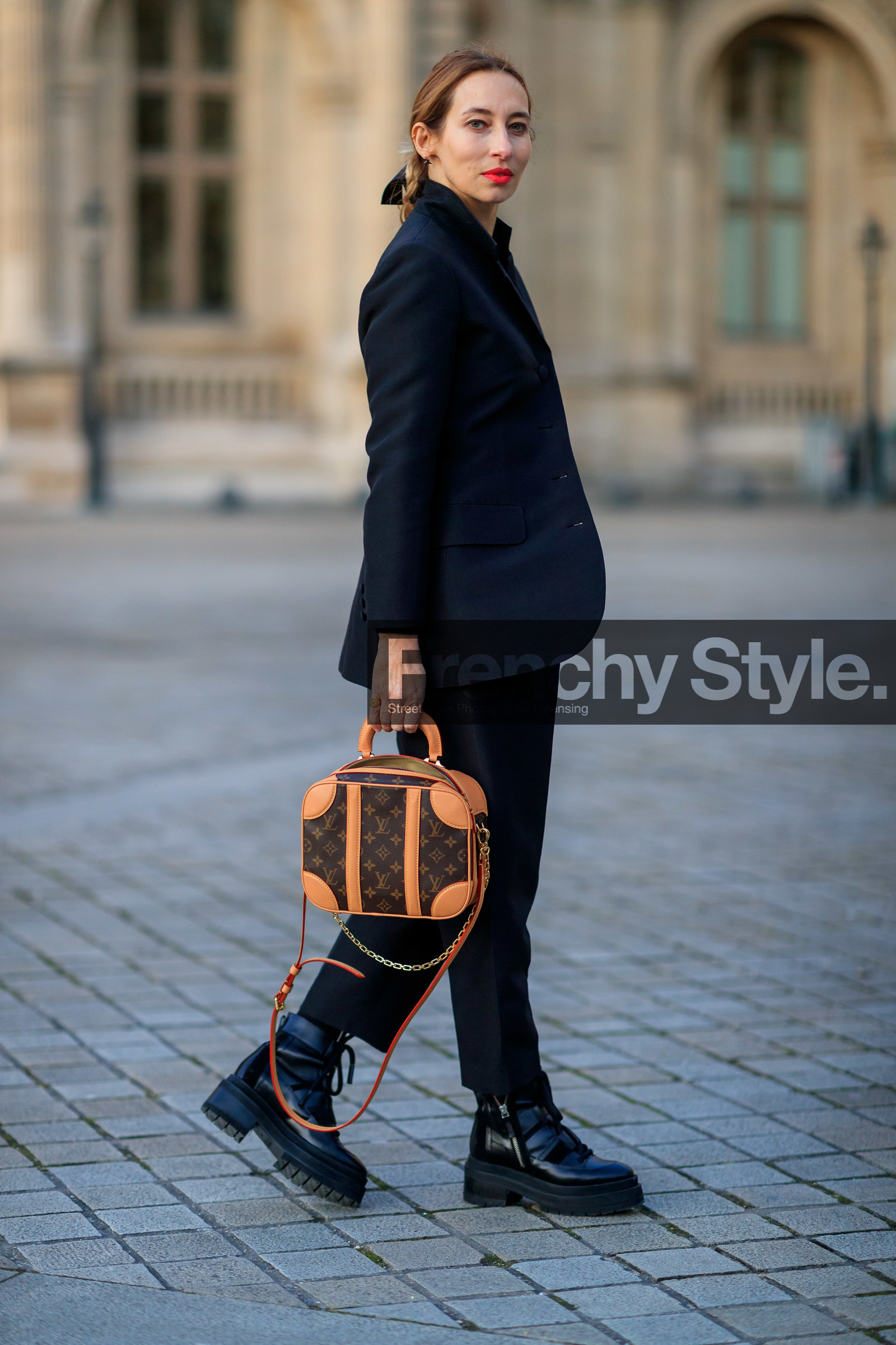 alexandra golovanoff, black jacket, black pants, black leather boots, flat boots, laced boots, brown leather bag, camel leather bag, box bag, square shape bag, red lipstick, monogrammed bag, louis vuitton bag, fashion week, frenchystyle, FW, jonathan paciullo, street style, PFW, PARIS, vertical, full length