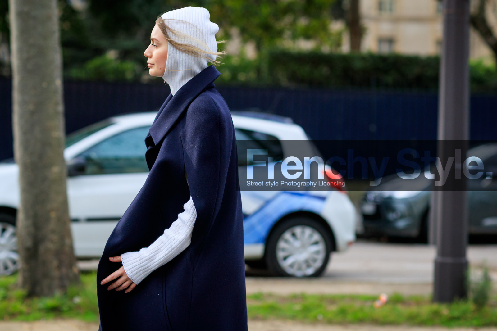 alina gelzina, atmosphere details, AUTUMN WINTER 2017-2018, AW 17-18, black jacket, detail, FALL WINTER 2017-2018, fashion week, frenchystyle, FW, FW 17-18, hood, horizontal, jonathan paciullo, navy coat, PARIS, PFW, street style, white sweater