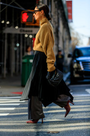 geraldine boublil, bottega veneta bag, beige pullover, turtleneck pullover, pleated skirt, black skirt, asymetrical skirt, long skirt, burgundy leather boots, squared toed shoes, plaited leather bag, plaited bag, hand bag, high heels boots, grey pants, split pants, flare pants, oversize pullover, fashion week, frenchystyle, FW, jonathan paciullo, street style, FALL WINTER 2020-2021, AUTUMN WINTER 2020-2021, FW 20-21, vertical, full length, NYFW, NEW YORK