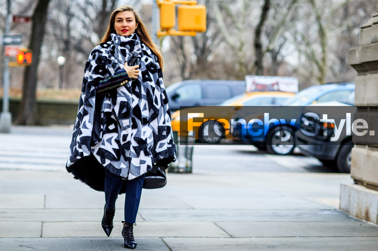 atmosphere details, AUTUMN WINTER 2016-2017, AW 16-17, black fur, black shoes, cape, fashion week, frenchystyle, full length, fur coat, FW, FW 16-17, geometric, graphic coat, grey coat, grey fur, high heels, horizontal, jonathan paciullo, leather shoes, nasiba adilova, NEW YORK, NYFW, poncho, printed cape, street style, woman
