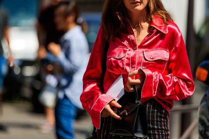 black bag, black pants, graphic pants, leather bag, printed pants, red shirt, striped pants, trousers, tucked in, fashion week, frenchystyle, FW, jonathan paciullo, street style, PFW, PARIS, atmosphere details, horizontal, detail, AUTUMN WINTER 2018-2019, FALL WINTER 2018-2019, FW 18-19, madelynn furlong