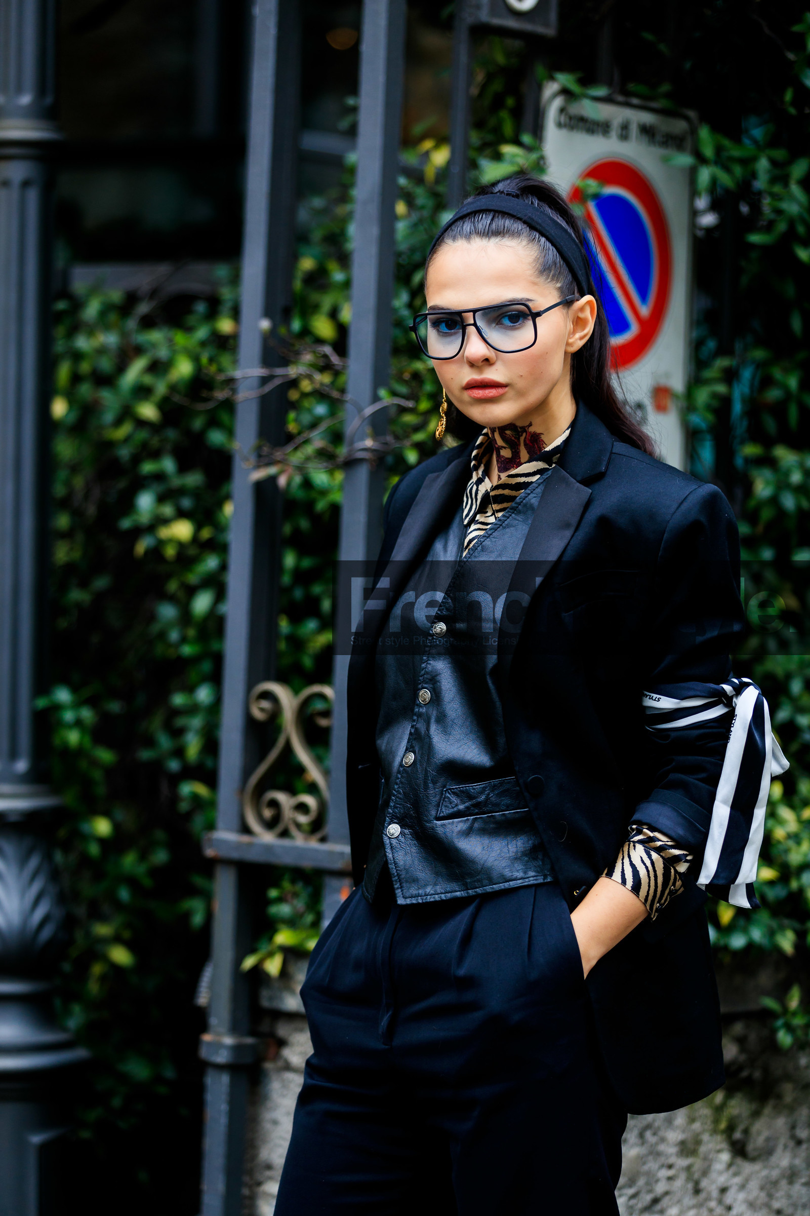 black and white, black jacket, black pants, black top, blazer, doina ciobanu, headband, leather top, ponytail, printed scarf, sunglasses, tone on tone, total look black, trousers, MILAN, MFW, fashion week, frenchystyle, FW, jonathan paciullo, street style, AUTUMN WINTER 2019-2020, AW 19-20, FALL WINTER 2019-2020, FW 19-20, vertical, atmosphere details, detail