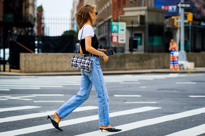 balenciaga, black and white bag, black belt, black shoes, black top, blue denim, bracelet, bustier top, chanel, checked, denim pants, graphic bag, jeans, leather bag, leather belt, leather shoes, plaid, polka dot, prada, printed bag, printed shoes, sunglasses, trousers, tweed bag, white t shirt, fashion week, frenchystyle, FW, jonathan paciullo, street style, NYFW, NEW YORK, SPRING SUMMER 2019, SS 19, atmosphere details, horizontal, full length