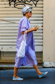 blue dress, blue shoes, espadrilles, fashion week, frenchystyle, full length, FW, graphic dress, grey cap, jonathan paciullo, leather bag, leather shoes, MENSWEAR, PARIS, PFW, shirt dress, SPRING SUMMER 2018, SS 18, street style, striped dress, sunglasses, vertical, white bag
