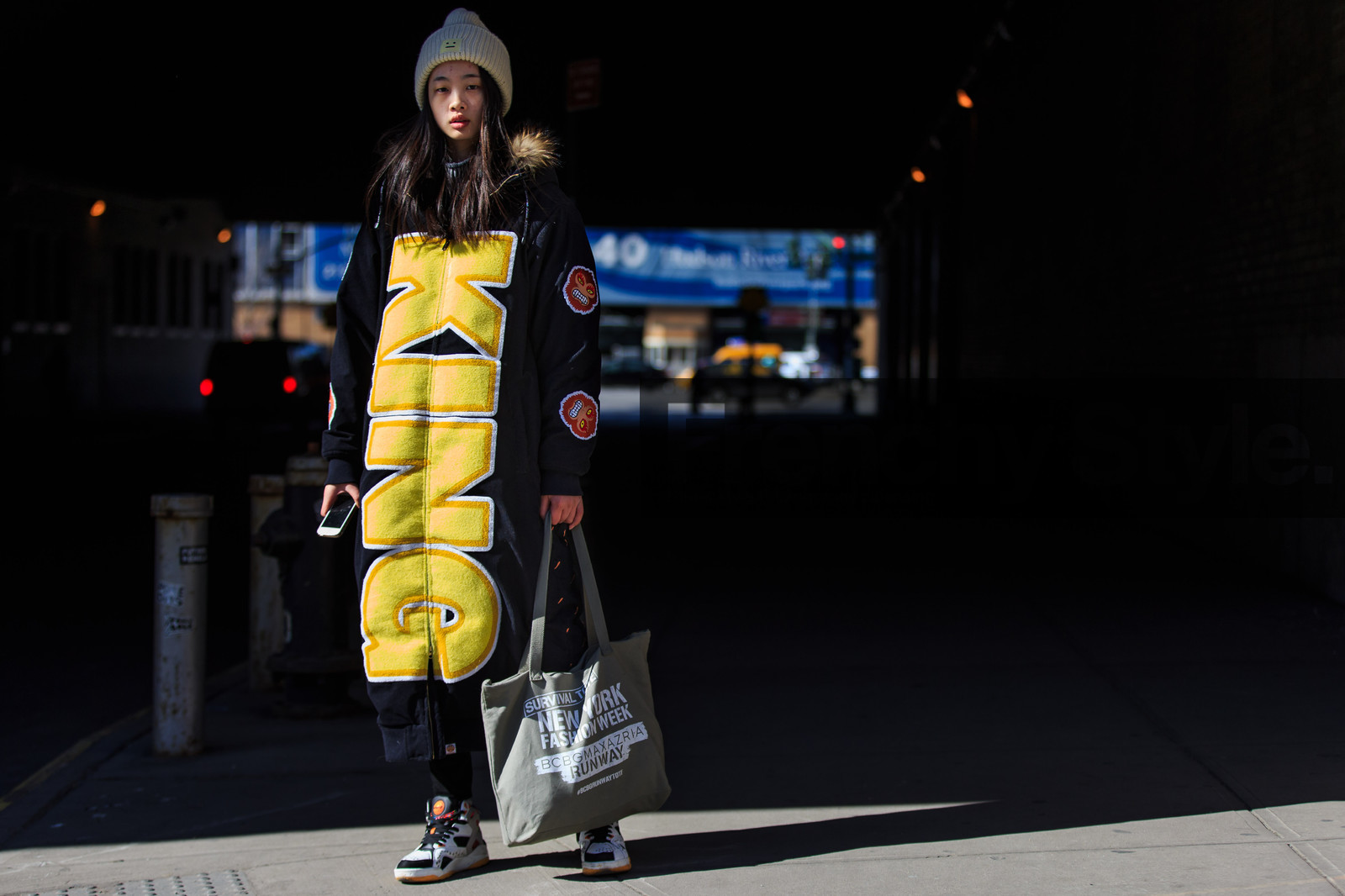 atmosphere details, AUTUMN WINTER 2016-2017, AW 16-17, black, black coat, detail, FALL WINTER 2016-2017, fashion week, frenchystyle, FW, FW 16-17, horizontal, huan zhou, jonathan paciullo, leather sneakers, long coat, model, NEW YORK, NYFW, oversize, printed coat, street style, white beanie, woman, yellow