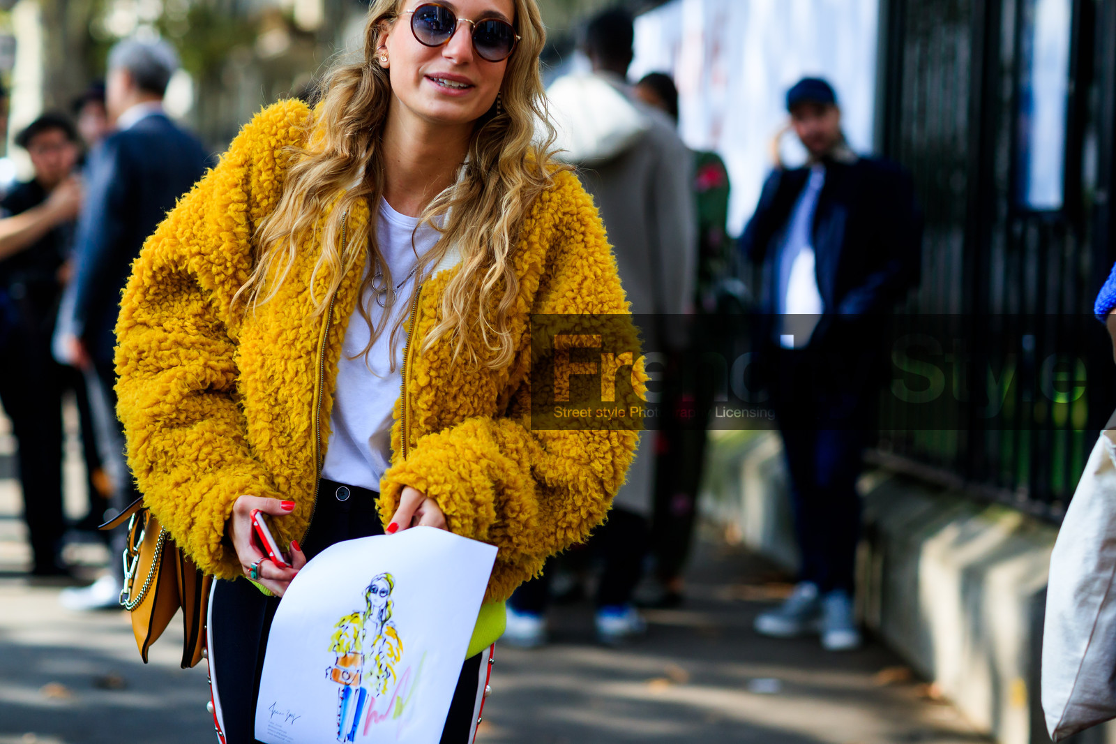 atmosphere details, detail, drawings, fashion week, frenchystyle, FW, horizontal, jonathan paciullo, PARIS, PFW, shearling, SPRING SUMMER 2018, SS 18, street style, sunglasses, trousers, white t shirt, yellow fur, yellow jacket