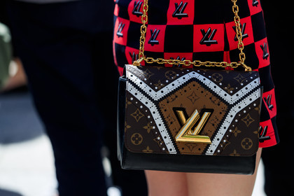 street style, jonathan paciullo, FW, frenchystyle, fashion week, PFW, PARIS, SPRING SUMMER 2019, SS 19, horizontal, atmosphere details, detail