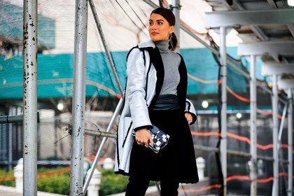 black and white bag, black bag, black belt, black pants, checked bag, graphic bag, graphic jacket, grey sweater, leather bag, leather belt, louis vuitton, printed bag, printed jacket, shearling, silver jacket, trousers, turtleneck sweater, street style, jonathan paciullo, FW, frenchystyle, fashion week, NYFW, NEW YORK, AUTUMN WINTER 2018-2019, AW 18-19, FALL WINTER 2018-2019, FW 18-19, atmosphere details, horizontal, detail, camila coelho