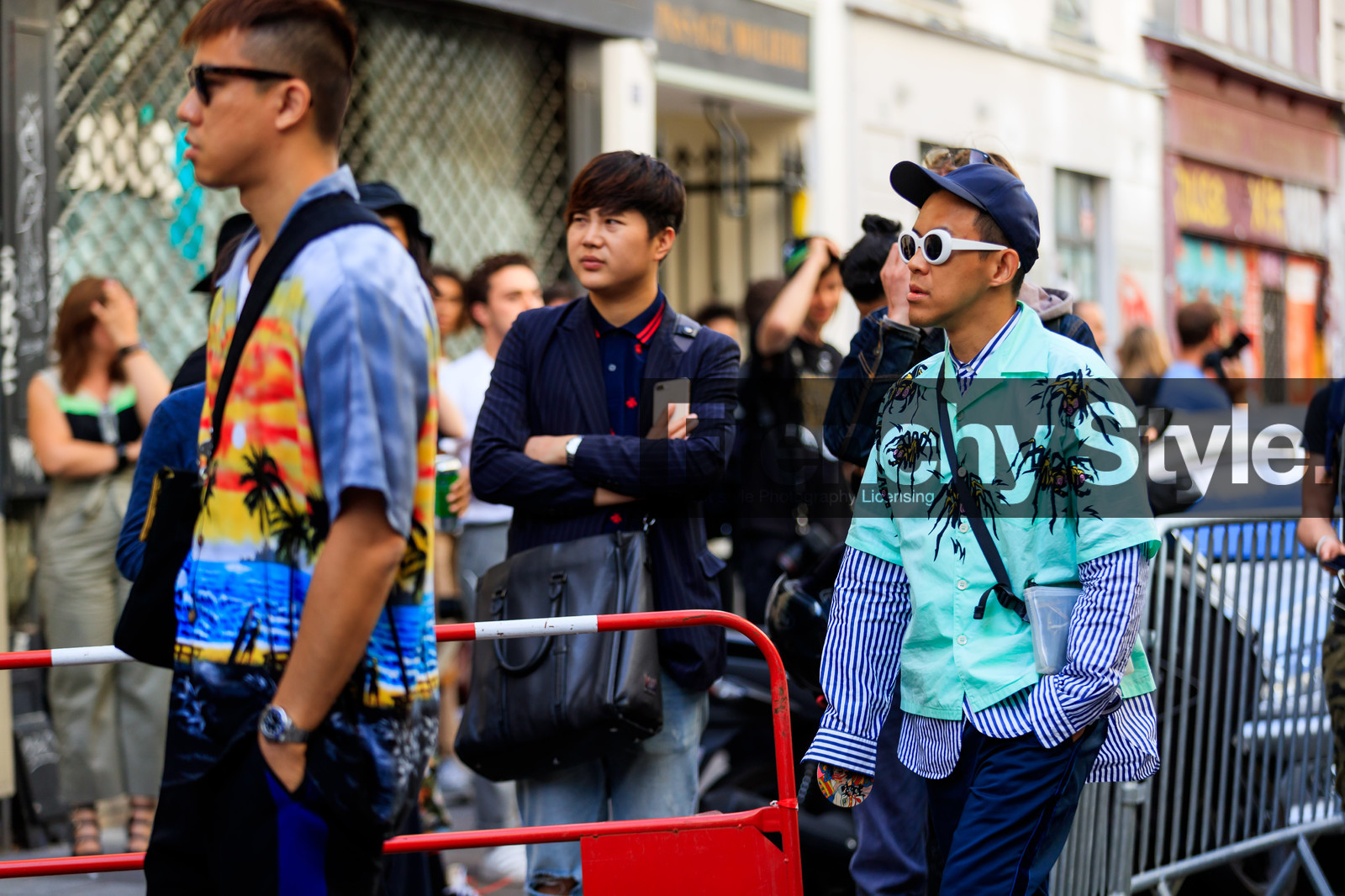 street style, jonathan paciullo, FW, frenchystyle, fashion week, PFW, PARIS, SPRING SUMMER 2019, SS 19, horizontal, atmosphere details, detail