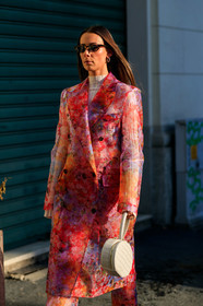 alice & j.s, floral, flowers, graphic jacket, leather bag, pink coat, pink pants, printed jacket, sunglasses, trousers, white bag, MILAN, MFW, fashion week, frenchystyle, FW, jonathan paciullo, street style, AUTUMN WINTER 2019-2020, AW 19-20, FALL WINTER 2019-2020, FW 19-20, vertical, atmosphere details, detail