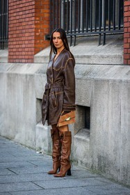 acne studios bag, acne studios look, Alice Barbier, bag, belted jacket, boots, brown boots, brown jacket, high boots, jacket, leather boots, leather jacket, orange bag, street style, jonathan paciullo, FW, frenchystyle, fashion week, PFW, PARIS, SPRING SUMMER 2022, SS 22, vertical, full length