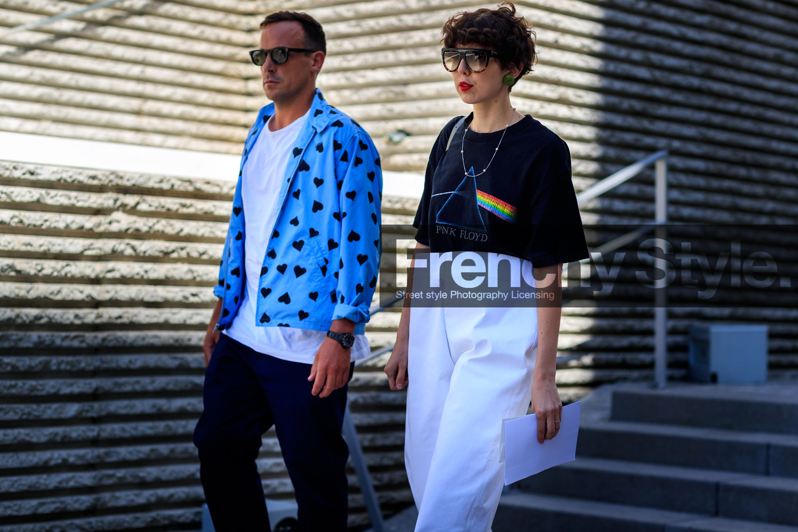 atmosphere details, black t shirt, blue shirt, detail, earrings, fashion week, frenchystyle, FW, graphic pants, horizontal, jonathan paciullo, MENSWEAR, navy pants, oversize, PARIS, PFW, printed shirt, printed t shirt, SPRING SUMMER 2018, SS 18, street style, sunglasses, trousers, white pant, white t shirt