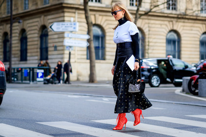 atmosphere details, AUTUMN WINTER 2017-2018, AW 17-18, black bag, black skirt, black turtleneck, FALL WINTER 2017-2018, fashion week, frenchystyle, full length, FW, FW 17-18, high heels, horizontal, jonathan paciullo, leather bag, leather shoes, PARIS, PFW, printed skirt, red boots, street style, studs, sunglasses, white t-shirt