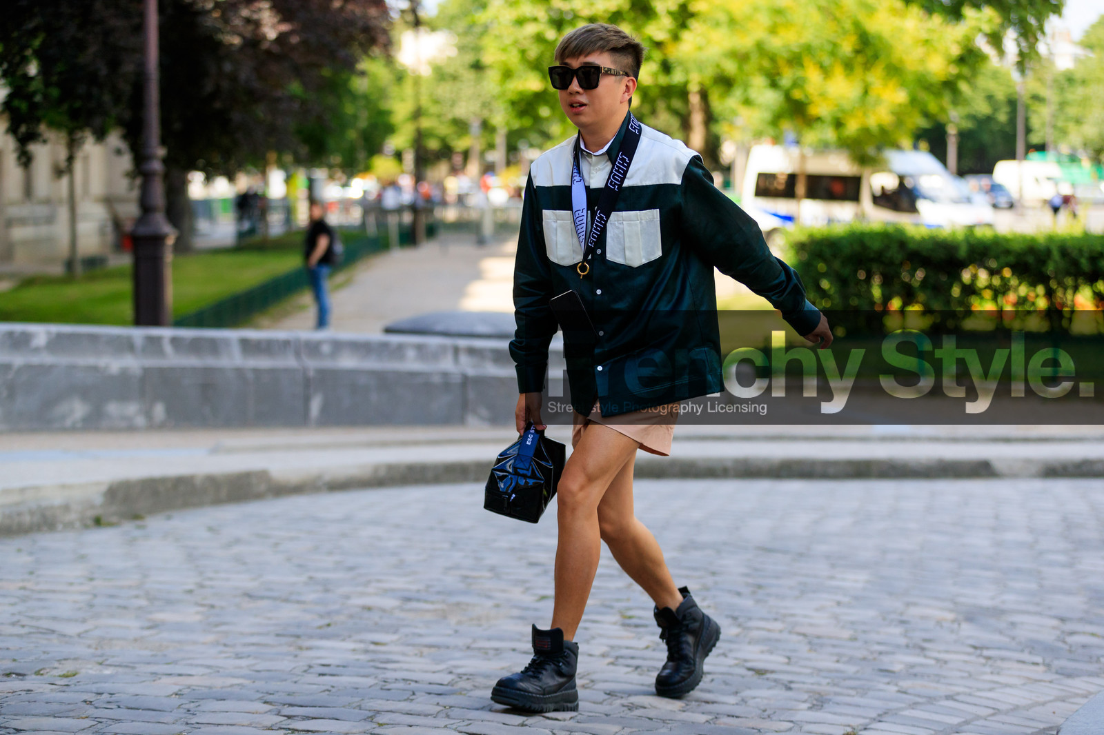 street style, jonathan paciullo, FW, frenchystyle, fashion week, PFW, PARIS, SPRING SUMMER 2019, SS 19, horizontal, atmosphere details, full length