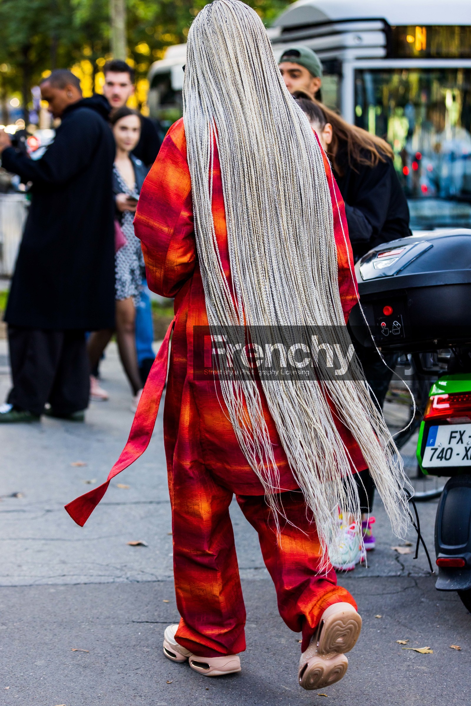 back, back detail, bag, black bag, black sunglasses, braid, color, hairstyle, hoops, jacket, leather bag, long hair, orange jacket, orange pants, pants, pleated pants, print, printed jacket, printed pants, rectangle sunglasses, red jacket, red pants, sneakers, sunglasses, yellow nails, fashion week, frenchystyle, FW, jonathan paciullo, street style, PFW, PARIS, SPRING SUMMER 2022, SS 22, vertical, atmosphere details