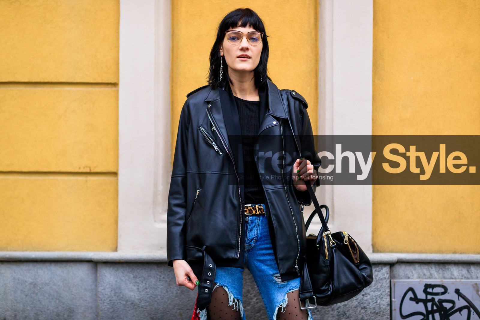 atmosphere details, AUTUMN WINTER 2017-2018, AW 17-18, black bag, black jacket, black perfecto, black t shirt, blue denim, denim pants, detail, earrings, FALL WINTER 2017-2018, fashion week, frenchystyle, FW, FW 17-18, horizontal, jeans, jonathan paciullo, leather bag, leather perfecto, leopard, leopard print, liene podina, MFW, MILAN, model, polka dot, ripped pants, street style, tights, trousers, zip