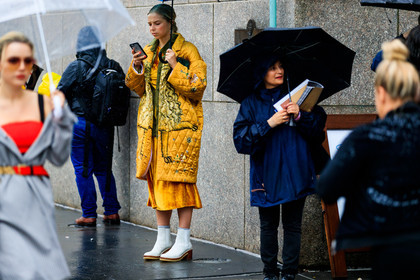 chloe king, graphic jacket, leather shoes, printed jacket, umbrella, velvet, white boots, yellow coat, yellow skirt, street style, jonathan paciullo, FW, frenchystyle, fashion week, NYFW, NEW YORK, SPRING SUMMER 2019, SS 19, atmosphere details, horizontal, detail