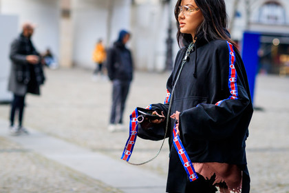 black sweater, vêtements, zip, fashion week, frenchystyle, FW, jonathan paciullo, street style, PFW, PARIS, SPRING SUMMER 2017, SS 17, HAUTE COUTURE, atmosphere details, detail, horizontal