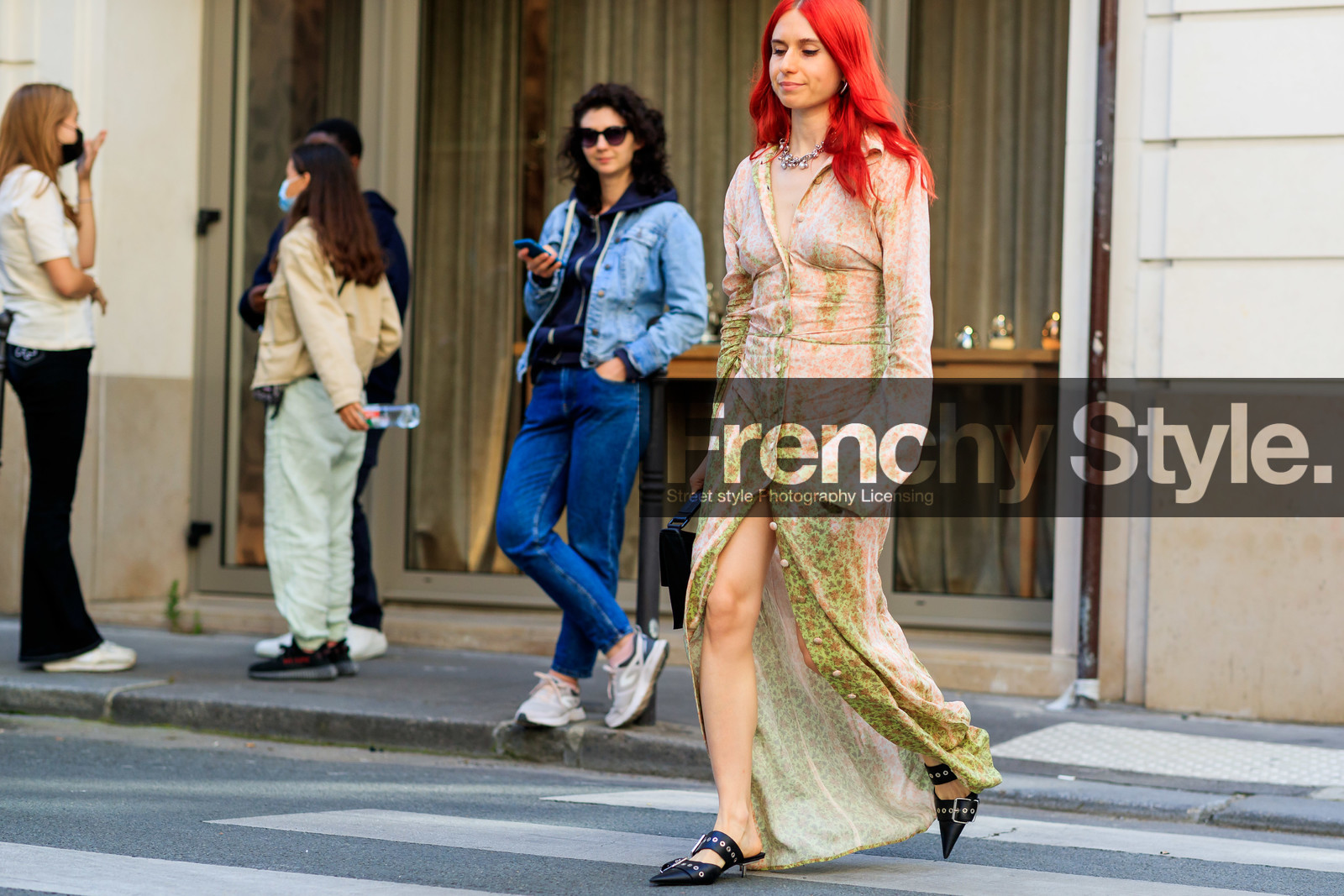 red hair, long dress, button dress, dress shirt, green dress, nude dress, floral printed dress, long sleeves dress, split dress, silvered necklace, charms necklace, black leather slippers, sharp end shoes, kitten heels slippers, buckle slippers, fashion week, frenchystyle, FW, jonathan paciullo, street style, PFW, PARIS, SPRING SUMMER 2022, SS 22, horizontal, atmosphere details, detail