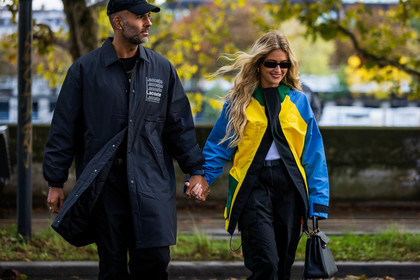 bag, black bag, black cap, black jacket, black pants, black sunglasses, blue jacket, cap, color, Emili Sindlev, jacket, lacoste jacket, lacoste look, leather bag, Mads Emil Grove Moller, pants, sunglasses, yellow jacket, lacoste, fashion week, frenchystyle, FW, jonathan paciullo, street style, PFW, PARIS, SPRING SUMMER 2022, SS 22, horizontal, atmosphere details
