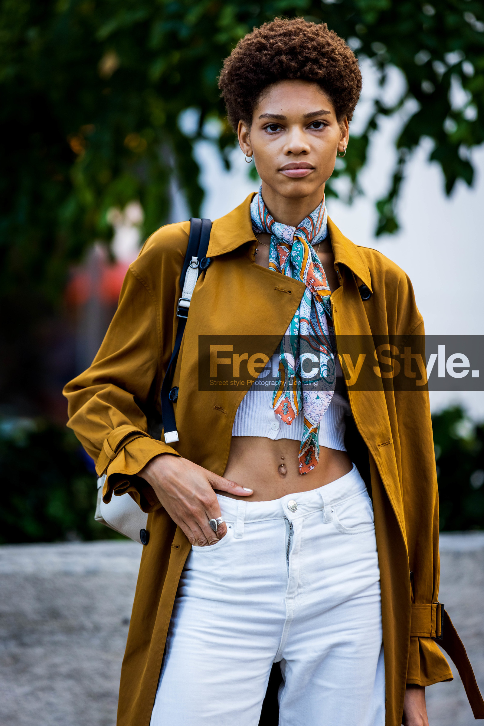 fashion week, frenchystyle, FW, jonathan paciullo, street style, PFW, PARIS, SPRING SUMMER 2022, SS 22, vertical, atmosphere details, model