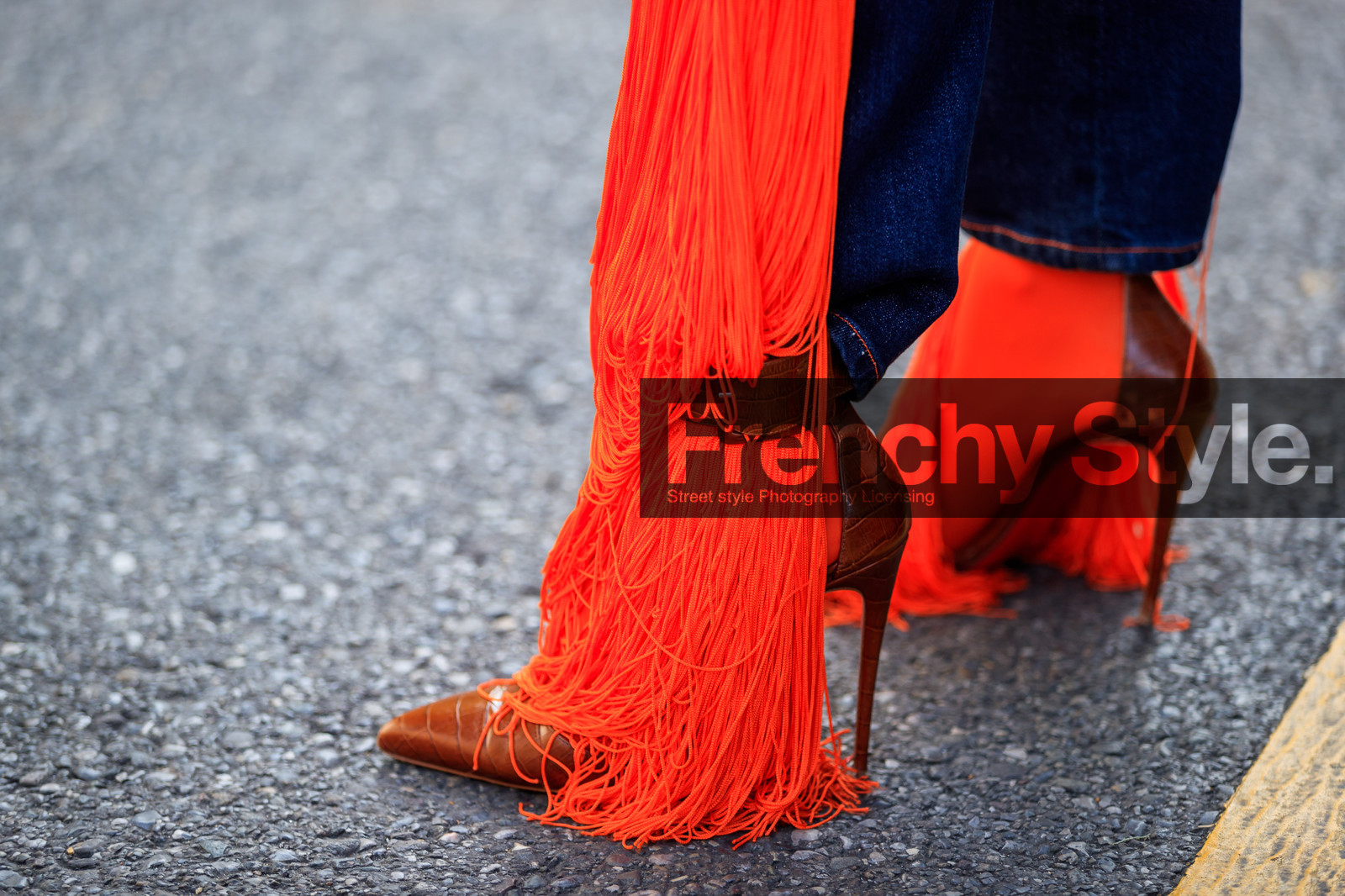 atmosphere details, blue denim, brown shoes, denim pants, detail, doina ciobanu, fashion week, frenchystyle, fringes, FW, high heels, horizontal, jeans, jonathan paciullo, leather shoes, MFW, MILAN, red shoes, SPRING SUMMER 2018, SS 18, street style, trousers