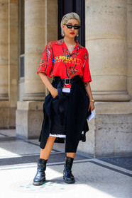 black belt, black boots, black skirt, dyed hair, earrings, fashion week, frenchystyle, full length, FW, jonathan paciullo, leather shoes, louis vuitton, MENSWEAR, PARIS, PFW, printed shirt, red shirt, SPRING SUMMER 2018, SS 18, street style, sunglasses, vertical
