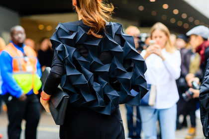 atmosphere details, back detail, black bag, black jacket, detail, fashion week, frenchystyle, FW, geometric, graphic jacket, horizontal, jonathan paciullo, leather bag, LFW, LONDON, SPRING SUMMER 2017, SS 17, street style, woman