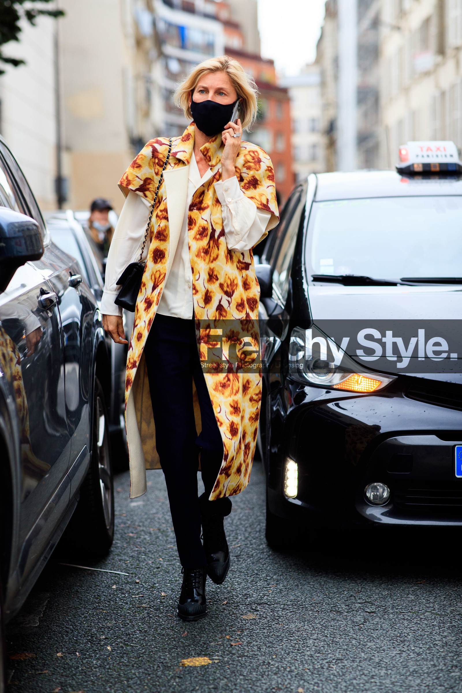 elizabeth von der goltz, white shirt, silk shirt, sleeveless jacket, sleeveless coat, long coat, long jacket, yellow jacket, yellow coat, floral printed coat, floral printed jacket, covid face mask, fashion week, frenchystyle, FW, jonathan paciullo, street style, PFW, PARIS, SPRING SUMMER 2021, SS 21, vertical, full length