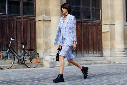 atmosphere details, black bag, black boots, blazer, checked suit, choker, embroidered jacket, embroidered shorts, fashion week, frenchystyle, full length, FW, glitter, horizontal, jonathan paciullo, leather bag, leather shoes, MENSWEAR, model, necklace, PARIS, PFW, plaid, see through, sequined jacket, SPRING SUMMER 2018, SS 18, street style, tartan, thom browne, white jacket, white shorts, white suit