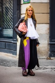 bag, black coat, Blanca Miro, boots, brown boots, coat, fluffly pants, leather bag, leather boots, leather coat, leather pouch, loewe bag, necklace, pants, pink bag, pink pouch, purple pants, ruffles top, top, white top, street style, jonathan paciullo, FW, frenchystyle, fashion week, PFW, PARIS, SPRING SUMMER 2022, SS 22, vertical, full length