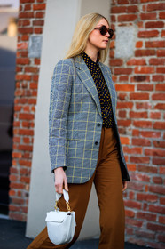 black shirt, brown pants, checked, graphic jacket, graphic shirt, grey jacket, leather bag, plaid, polka dot, printed jacket, printed shirt, sunglasses, trousers, white bag, fashion week, frenchystyle, FW, jonathan paciullo, street style, MFW, MILAN, AUTUMN WINTER 2018-2019, FALL WINTER 2018-2019, FW 18-19, vertical, detail, atmosphere details