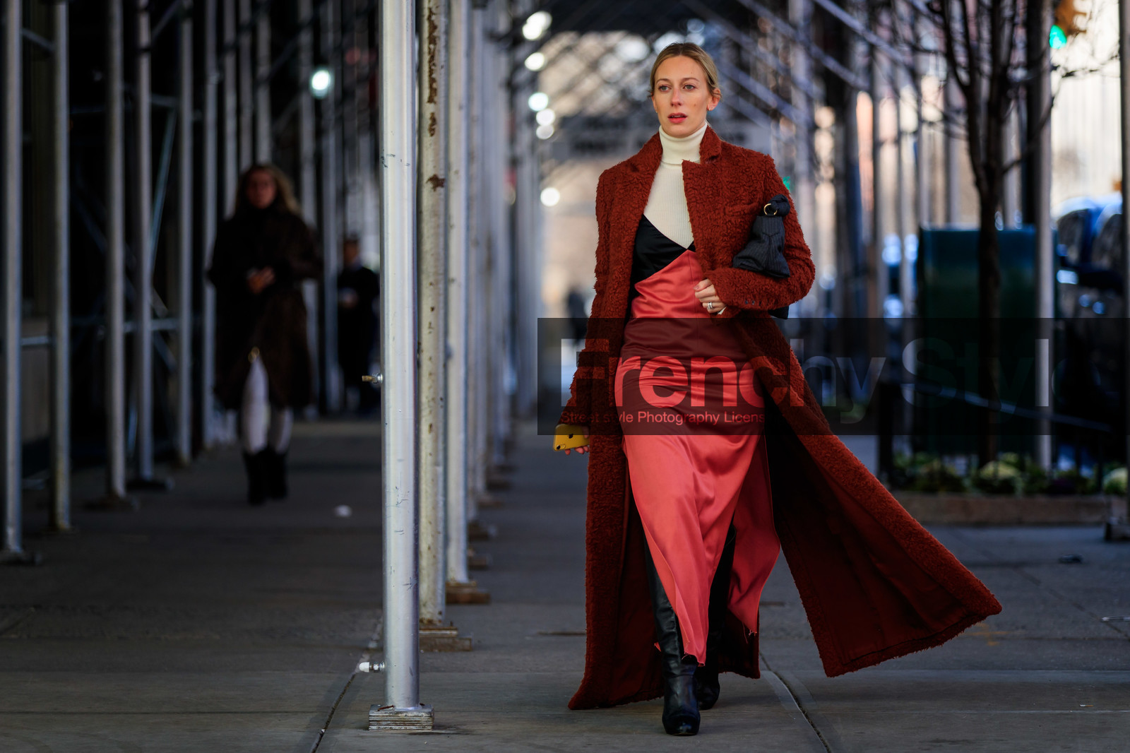 red coat, fur coat, red dress, black dress, satin dress, bicolor dress, white pullover, turtleneck pullover, long dress, low necked dress, split dress, used dress, black leather boots, high boots, fashion week, frenchystyle, FW, jonathan paciullo, street style, FALL WINTER 2020-2021, AUTUMN WINTER 2020-2021, FW 20-21, horizontal, atmosphere details, full length, NYFW, NEW YORK