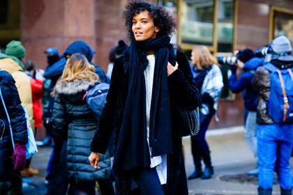 atmosphere details, AUTUMN WINTER 2017-2018, AW 17-18, black bag, black coat, black denim, black jacket, black scarf, denim pants, detail, FALL WINTER 2017-2018, fashion week, frenchystyle, fur jacket, FW, FW 17-18, horizontal, jeans, jonathan paciullo, leather bag, Liya Kebede, model, NEW YORK, NYFW, street style, studs, trousers