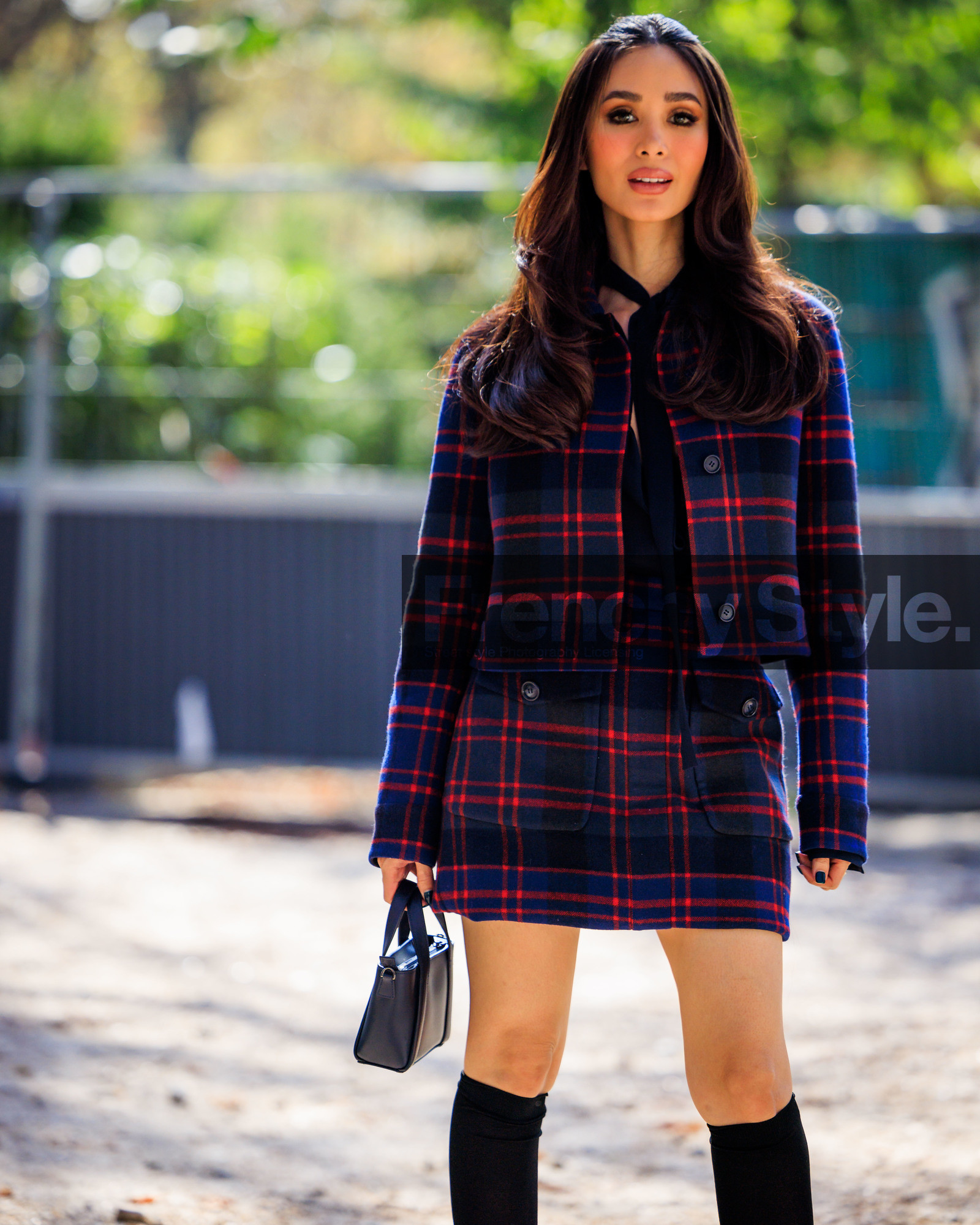 PARIS, PFW, fashion week, frenchystyle, FW, jonathan paciullo, street style, SPRING SUMMER 2024, SS 24, vertical, atmosphere details, detail