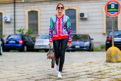 atmosphere details, black pants, elisa nalin, embroidered bag, fashion week, frenchystyle, full length, FW, gucci, horizontal, jonathan paciullo, leather bag, leather pants, leather shoes, leather sneakers, MFW, MILAN, pink cardigan, printed bag, printed jacket, red cardigan, SPRING SUMMER 2017, SS 17, street style, sunglasses, trousers, white sneakers