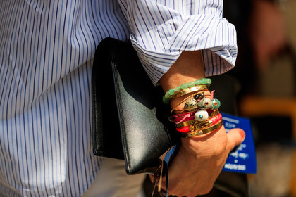 atmosphere details, back detail, black clutch, bracelet, cartier, detail, fashion week, frenchystyle, FW, horizontal, jewellery, jonathan paciullo, leather bag, MENSWEAR, PARIS, PFW, SPRING SUMMER 2018, SS 18, street style, striped shirt, white shirt