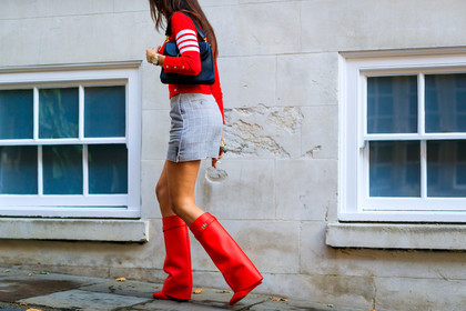 atmosphere details, checked skirt, detail, fashion week, frenchystyle, FW, givenchy, graphic skirt, grey skirt, horizontal, jonathan paciullo, jw anderson, leather bag, leather shoes, LFW, LONDON, printed skirt, red boots, red sweater, SPRING SUMMER 2018, SS 18, street style