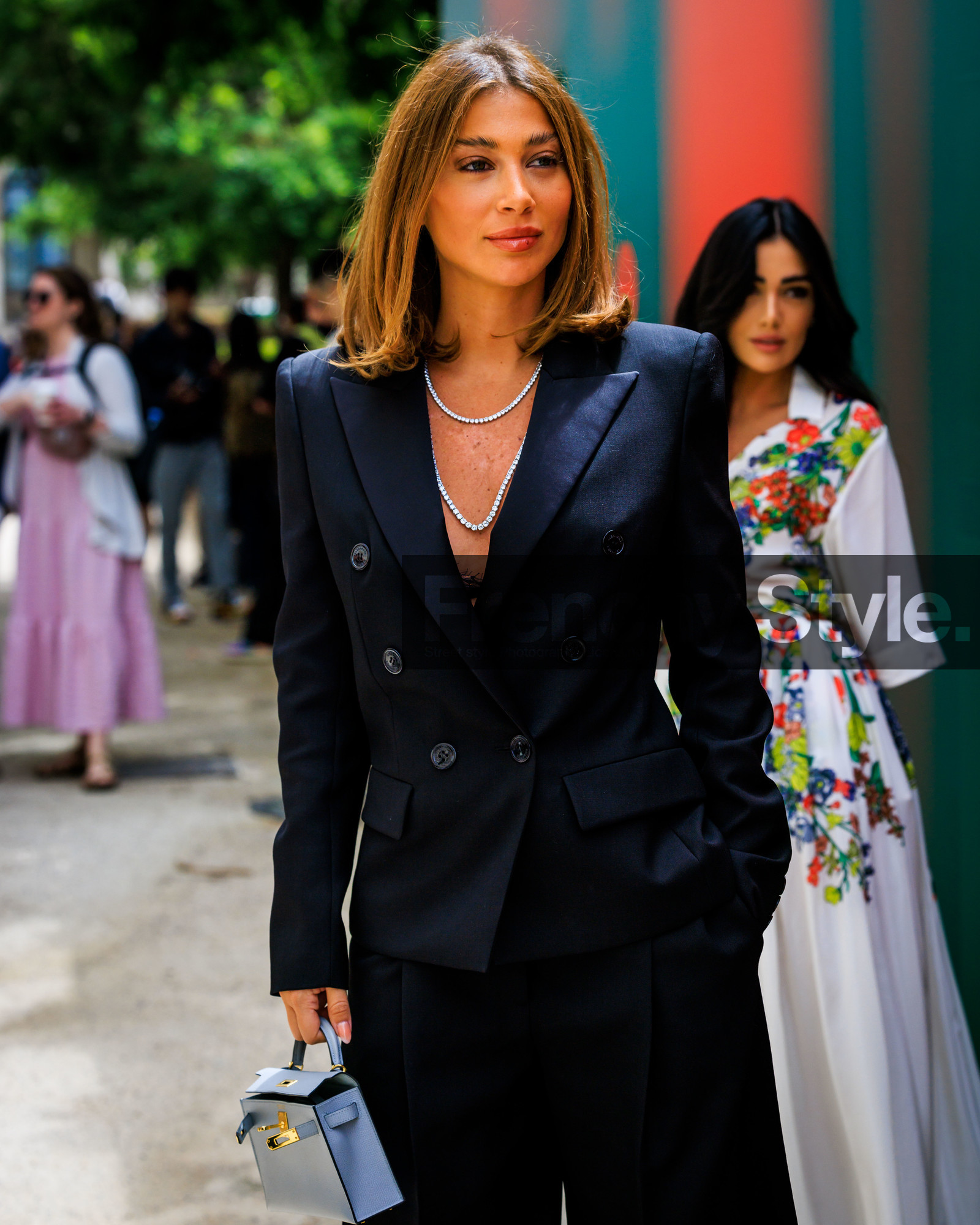 fashion week, frenchystyle, FW, jonathan paciullo, street style, PFW, PARIS, FW 23-24, FALL WINTER 2023-2024, AUTUMN WINTER 2023-2024, HAUTE COUTURE, vertical, atmosphere details, detail